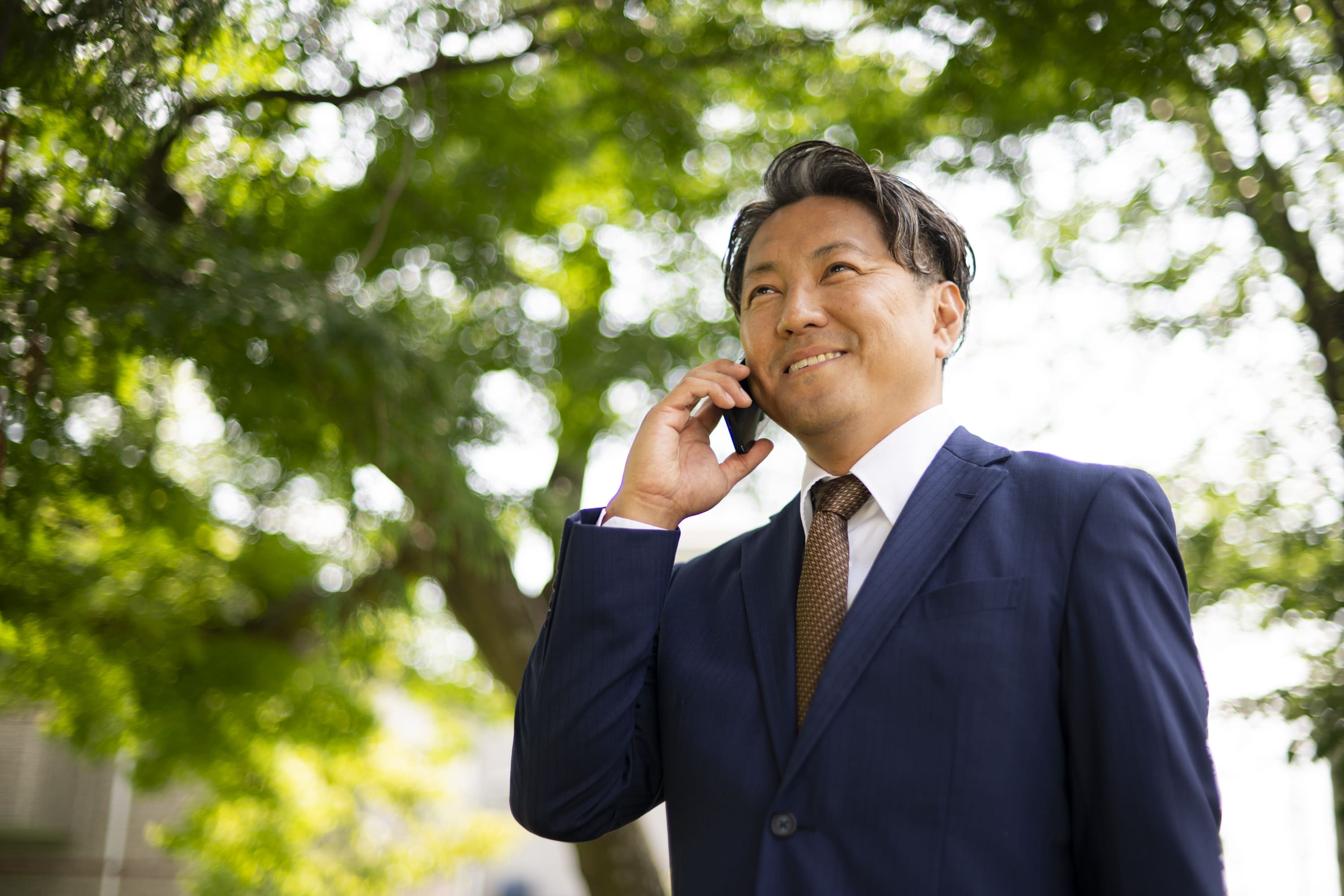 スタッフより確認のご連絡をする様子